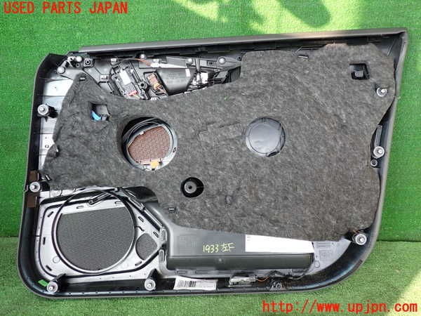 2UPJ-19331264]アウディ・A7 スポーツバック(4GCGWC)左前ドア内張り 中古_m0004.jpg