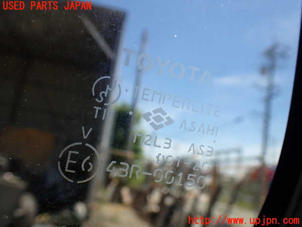5UPJ-19341380]ハイラックスサーフ(RZN185W)右クォーターガラス 中古 (43R-00150)_m0003.jpg