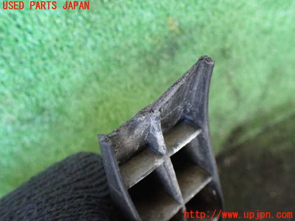 5UPJ-19342560]ハイラックスサーフ(RZN185W)エアクリーナーボックス 中古_m0005.jpg