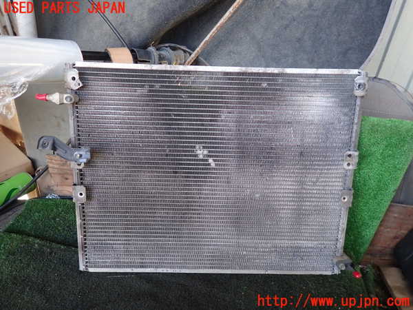 5UPJ-19346031]ハイラックスサーフ(RZN185W)エアコンコンデンサー1 中古_m0001.jpg