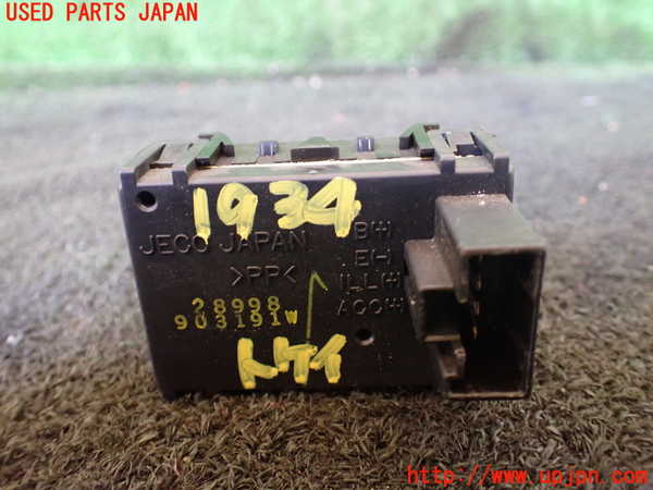 5UPJ-19347850]ハイラックスサーフ(RZN185W)時計 中古_m0003.jpg