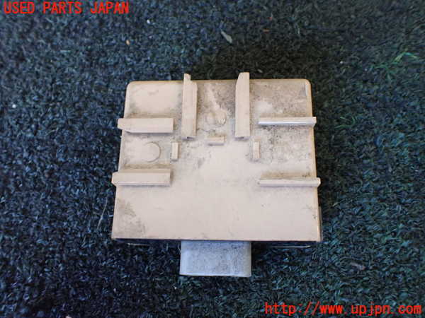 5UPJ-19346147]ハイラックスサーフ(RZN185W)コンピューター2 (アンテナリレー) 中古_m0003.jpg