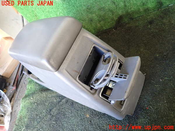 5UPJ-19347540]ハイラックスサーフ(RZN185W)センターコンソール 中古_m0004.jpg