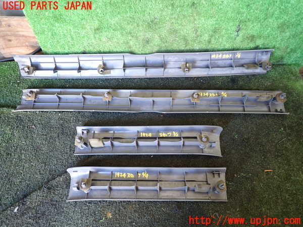 5UPJ-19347740]ハイラックスサーフ(RZN185W)スカッフプレート 中古_m0004.jpg