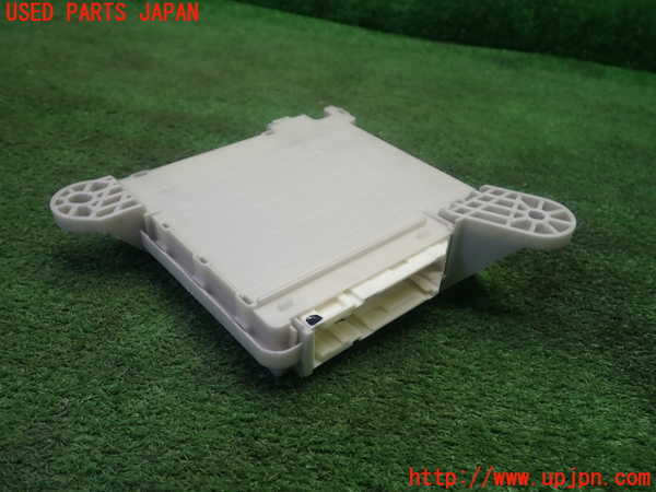1UPJ-19356743]クラウン ハイブリッド(GWS204)ヒューズボックス3 中古_m0002.jpg