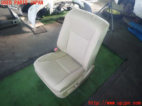 1UPJ-19357065]クラウン ハイブリッド(GWS204)助手席シート 中古_m0001.jpg