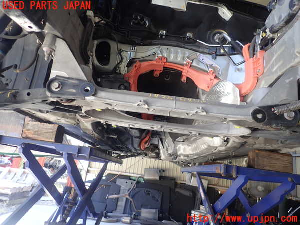 5UPJ-19365285]クラウン ロイヤル ハイブリッド(AWS210)フロントメンバー 中古_m0002.jpg