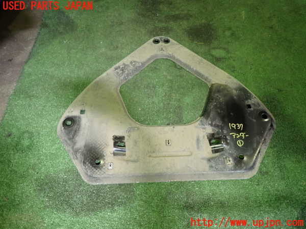 5UPJ-19371721]BMW Z4 ロードスター(BU25 E85)アンダーカバー1 中古_m0001.jpg