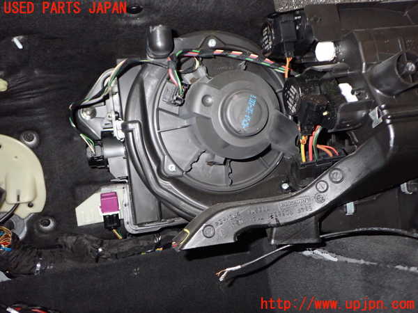 5UPJ-19376081]BMW Z4 ロードスター(BU25 E85)エバポレーター1 中古_m0003.jpg