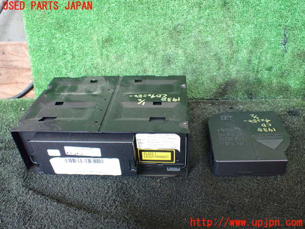 1UPJ-19386505]ポルシェ・ケイマン 987c型(98720)CDチェンジャー 中古_m0003.jpg
