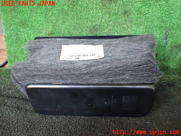 5UPJ-19387842]ポルシェ・ケイマン 987c型(98720)小物入れ2 中古_m0002.jpg