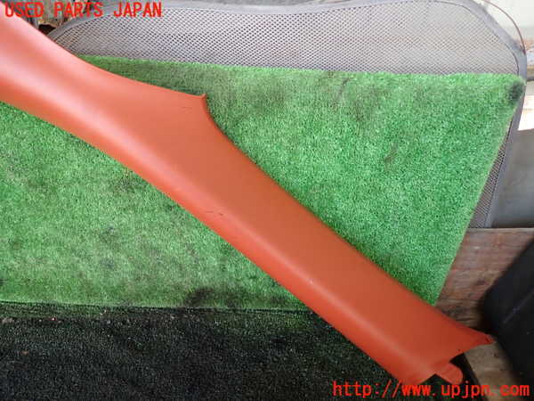 5UPJ-19387660]ポルシェ・ケイマン 987c型(98720)左フロントピラートリム 中古_m0002.jpg