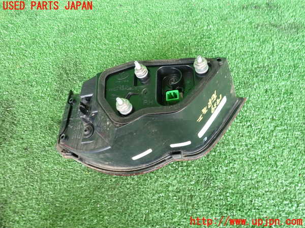 2UPJ-19391550]ジャガー・Fペース(DC2NA)右リアフィニッシャー 中古_m0002.jpg