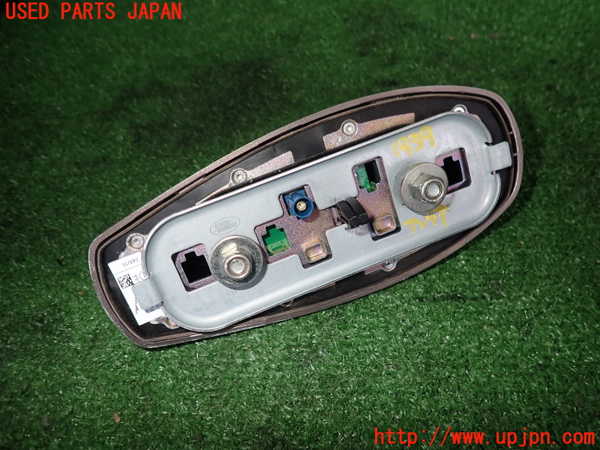 2UPJ-19396550]ジャガー・Fペース(DC2NA)アンテナ 中古_m0003.jpg