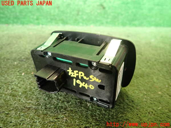 2UPJ-19406245]マセラティ・ギブリ M157(MG30C)左前パワーウィンドウスイッチ 中古_m0002.jpg
