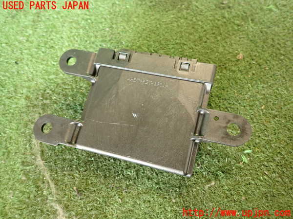 2UPJ-19406153]マセラティ・ギブリ M157(MG30C)コンピューター8(PDC-SG) 中古 670100874_m0002.jpg