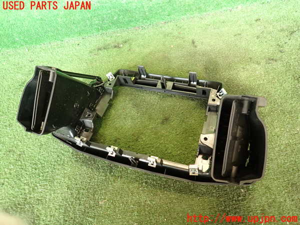 2UPJ-19407526]マセラティ・ギブリ M157(MG30C)エアコン吹き出し口1 中古_m0002.jpg