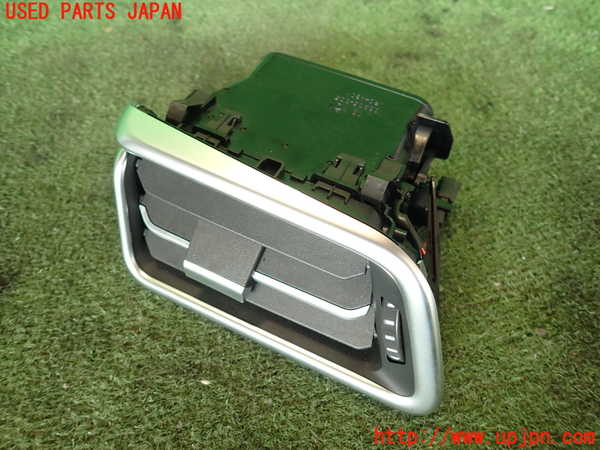 2UPJ-19407528]マセラティ・ギブリ M157(MG30C)エアコン吹き出し口3 中古_m0001.jpg