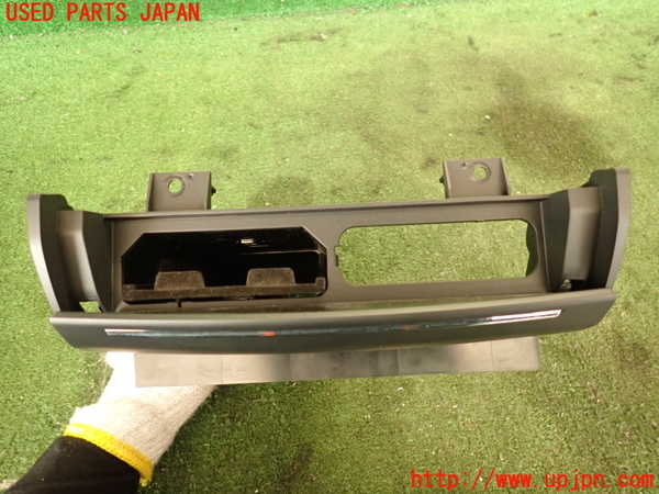2UPJ-19407843]マセラティ・ギブリ M157(MG30C)小物入れ3 中古_m0003.jpg
