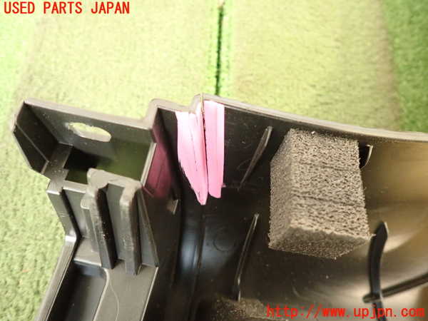 2UPJ-19407665]マセラティ・ギブリ M157(MG30C)右センターピラートリム ジャンク_m0005.jpg