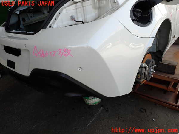 5UPJ-19411610]GR86(BRZ)(ZN8)リアバンパー 中古_m0001.jpg