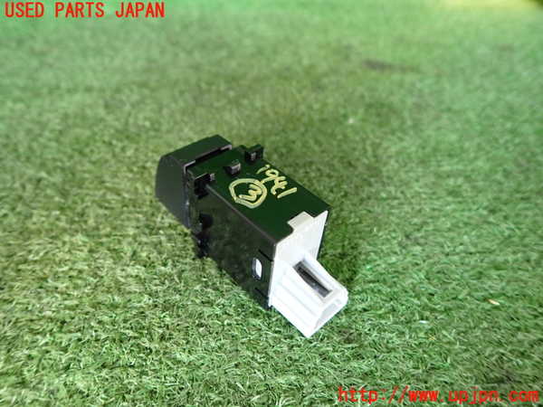 5UPJ-19416308]GR86(BRZ)(ZN8)スイッチ3(トランク) 中古_m0002.jpg