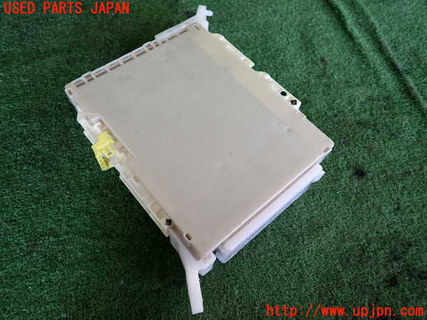 5UPJ-19416741]GR86(BRZ)(ZN8)ヒューズボックス1 中古_m0002.jpg