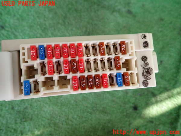 5UPJ-19416741]GR86(BRZ)(ZN8)ヒューズボックス1 中古_m0003.jpg