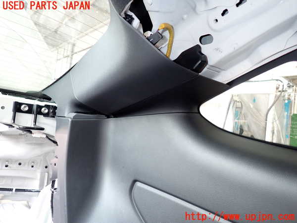 5UPJ-19417680]GR86(BRZ)(ZN8)左リアピラートリム 中古_m0003.jpg