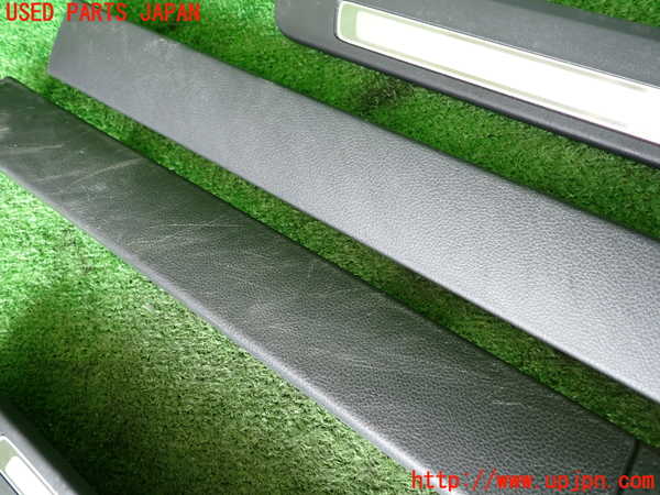 5UPJ-19417740]GR86(BRZ)(ZN8)スカッフプレート 中古_m0002.jpg