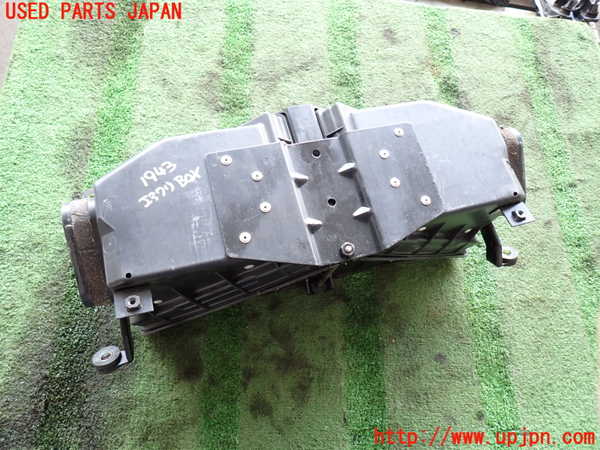 5UPJ-19432560]フェアレディZ(GCZ32)(Z32)エアクリーナーボックス 中古_m0003.jpg