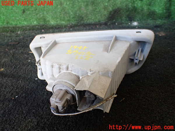1UPJ-19451162]ハイラックスサーフ(RZN185W)左ウィンカーレンズ 中古_m0003.jpg