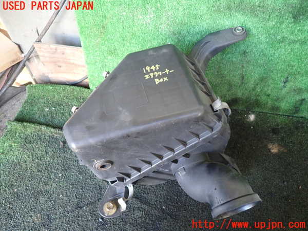 5UPJ-19452560]ハイラックスサーフ(RZN185W)エアクリーナーボックス 中古_m0001.jpg