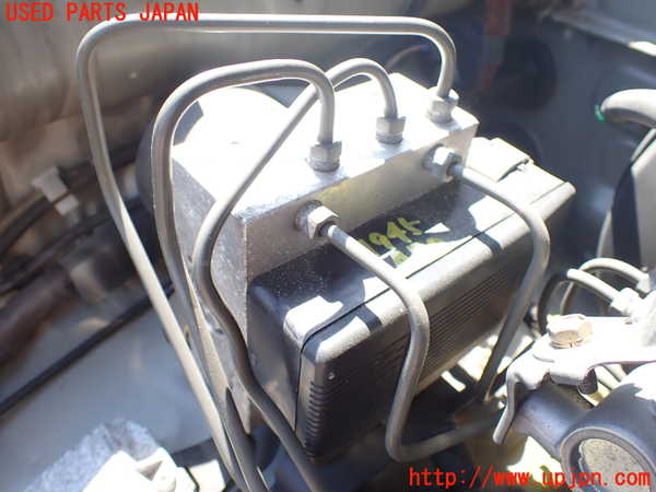5UPJ-19454040]ハイラックスサーフ(RZN185W)ABSアクチュエーター 中古_m0001.jpg