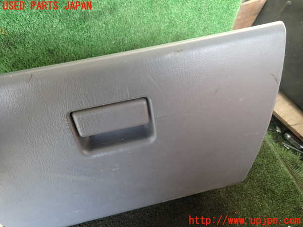 5UPJ-19457516]ハイラックスサーフ(RZN185W)グローブボックス1 中古_m0002.jpg