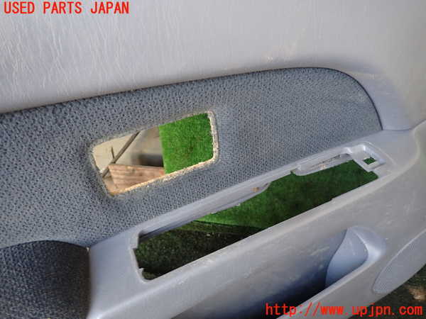 5UPJ-19451264]ハイラックスサーフ(RZN185W)左前ドア内張り 中古_m0002.jpg