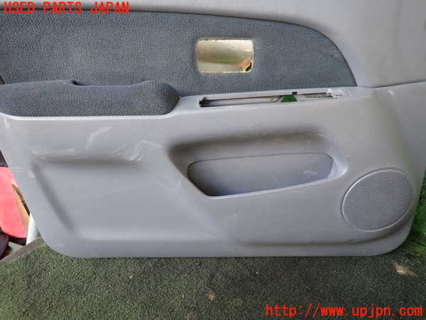 5UPJ-19451264]ハイラックスサーフ(RZN185W)左前ドア内張り 中古_m0003.jpg