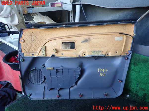 5UPJ-19451264]ハイラックスサーフ(RZN185W)左前ドア内張り 中古_m0004.jpg