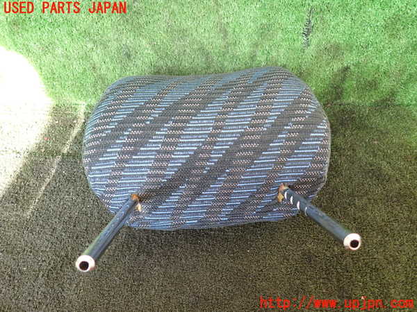 5UPJ-19457070]ハイラックスサーフ(RZN185W)助手席ヘッドレスト 中古_m0003.jpg