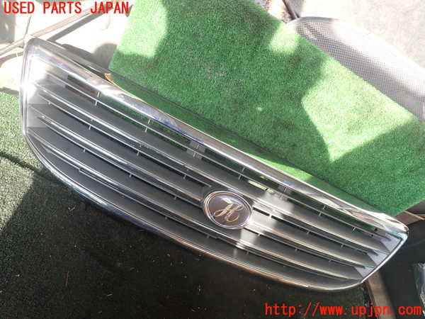 1UPJ-19461050]ハイエースワゴン100系(RZH101G)ラジエターグリル 中古_m0001.jpg