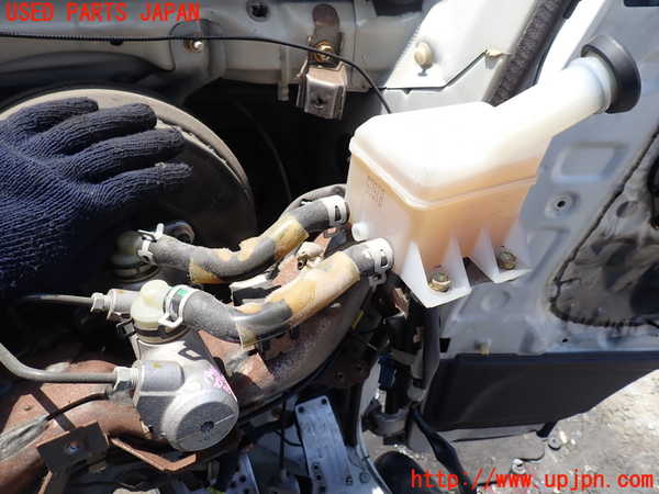 5UPJ-19464050]ハイエースワゴン100系(RZH101G)ブレーキマスターシリンダー 中古_m0001.jpg