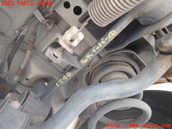 5UPJ-19465156]ハイエースワゴン100系(RZH101G)左リアアッパーアーム1 中古_m0001.jpg