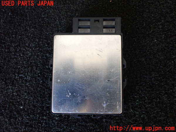 5UPJ-19466146]ハイエースワゴン100系(RZH101G)コンピューター1 (アブソーバーコントロール) 中古_m0003.jpg