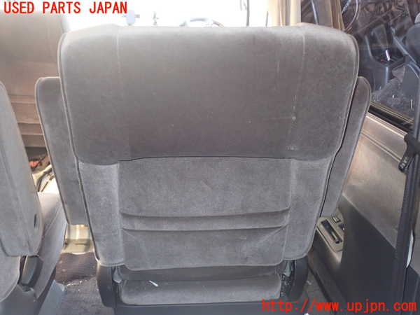 5UPJ-19467145]ハイエースワゴン100系(RZH101G)右2列目シート 中古_m0004.jpg