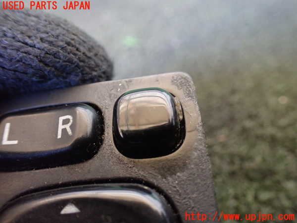 5UPJ-19466280]ハイエースワゴン100系(RZH101G)ミラースイッチ 中古_m0002.jpg