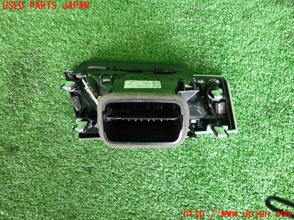 2UPJ-19487527]BMW X1(AD20)(F48系)エアコン吹き出し口2 (右) 中古_m0002.jpg