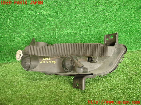 2UPJ-19491150]ポルシェ・パナメーラ(970M46)右コーナーランプ 中古_m0002.jpg