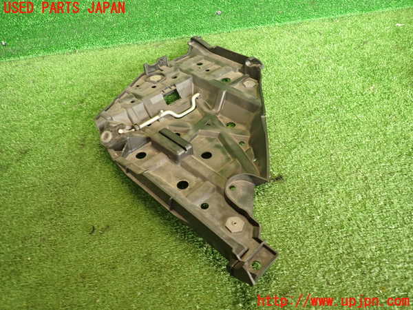 2UPJ-19491142]ポルシェ・パナメーラ(970M46)左ヘッドライトリム 中古_m0001.jpg