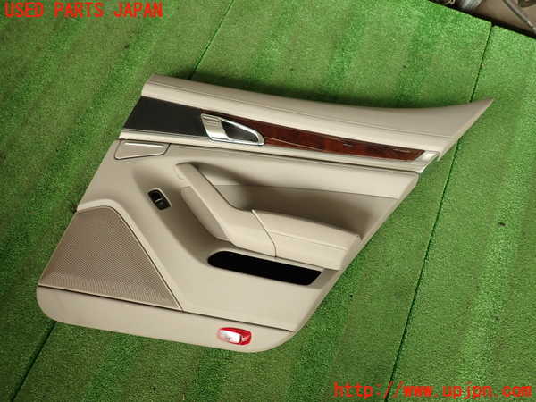 2UPJ-19491294]ポルシェ・パナメーラ(970M46)右後ドア内張り 中古_m0001.jpg