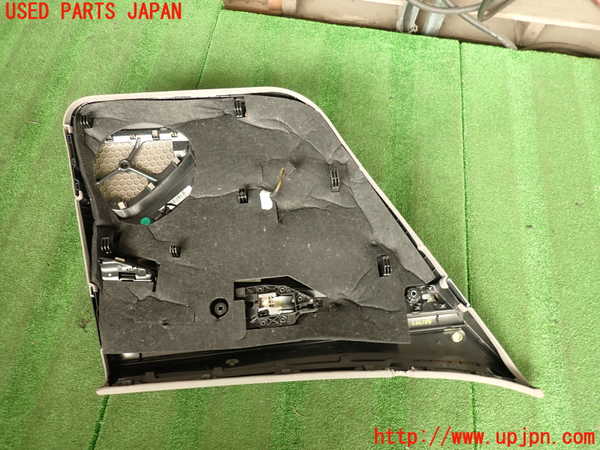 2UPJ-19491294]ポルシェ・パナメーラ(970M46)右後ドア内張り 中古_m0004.jpg